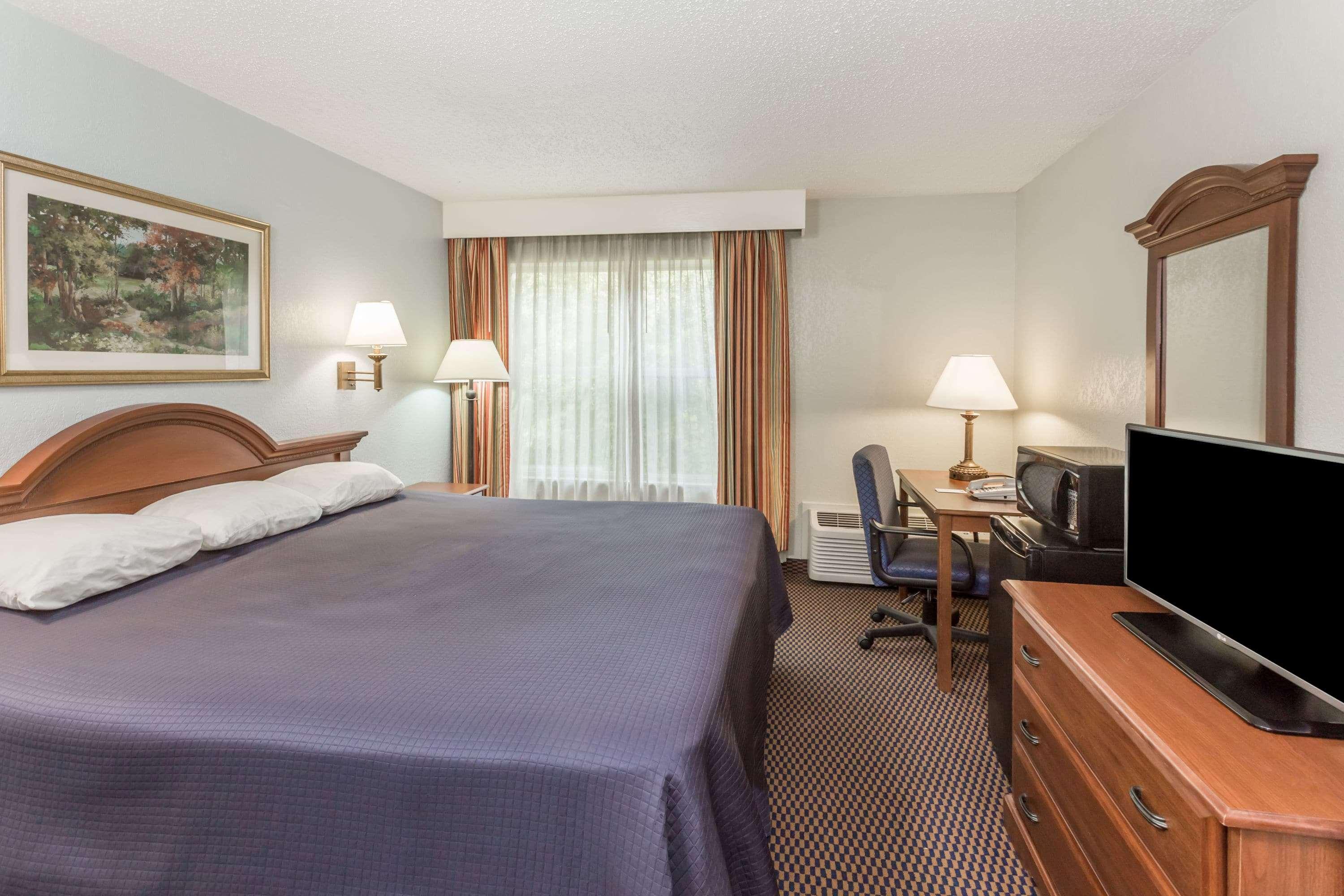 Baymont By Wyndham Lake Park Valdosta I75 Bagian luar foto